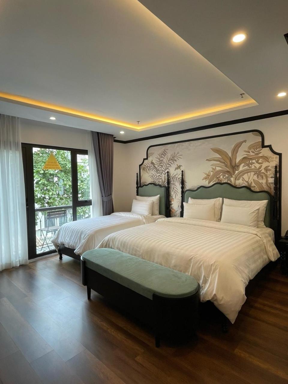 Aquarius Premium Hotel Hanoi Exterior photo